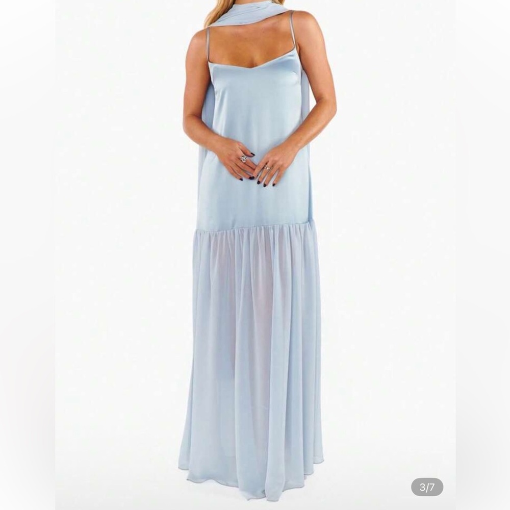 Elegant Light Blue Maxi Dress